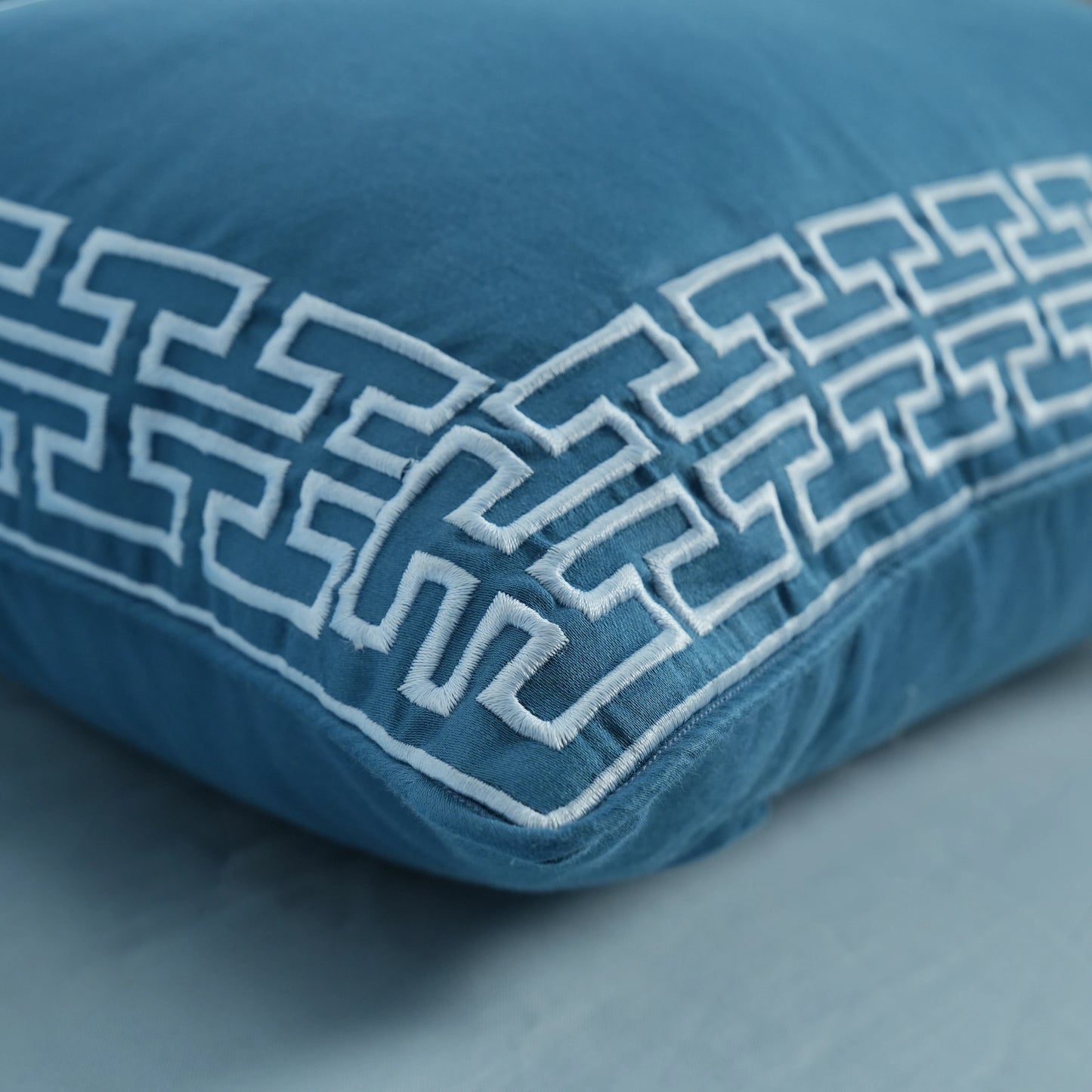 Junoon Blue Punk (400 TC) - 100% Cotton King-Size Bedsheet + 4 Pillow Covers