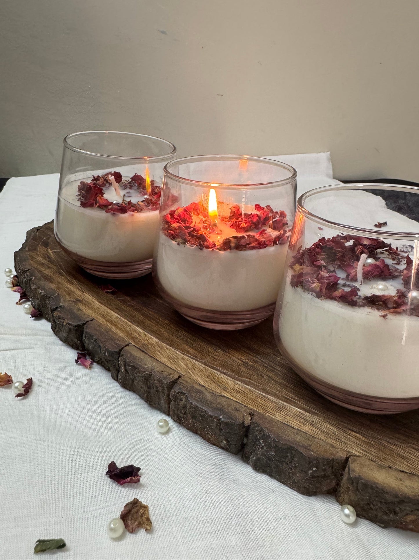 Bed of Roses Candle - 3.5 * 3.75in (TCA)