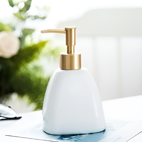 Minimalist Ceramic Soap Dispenser (W)