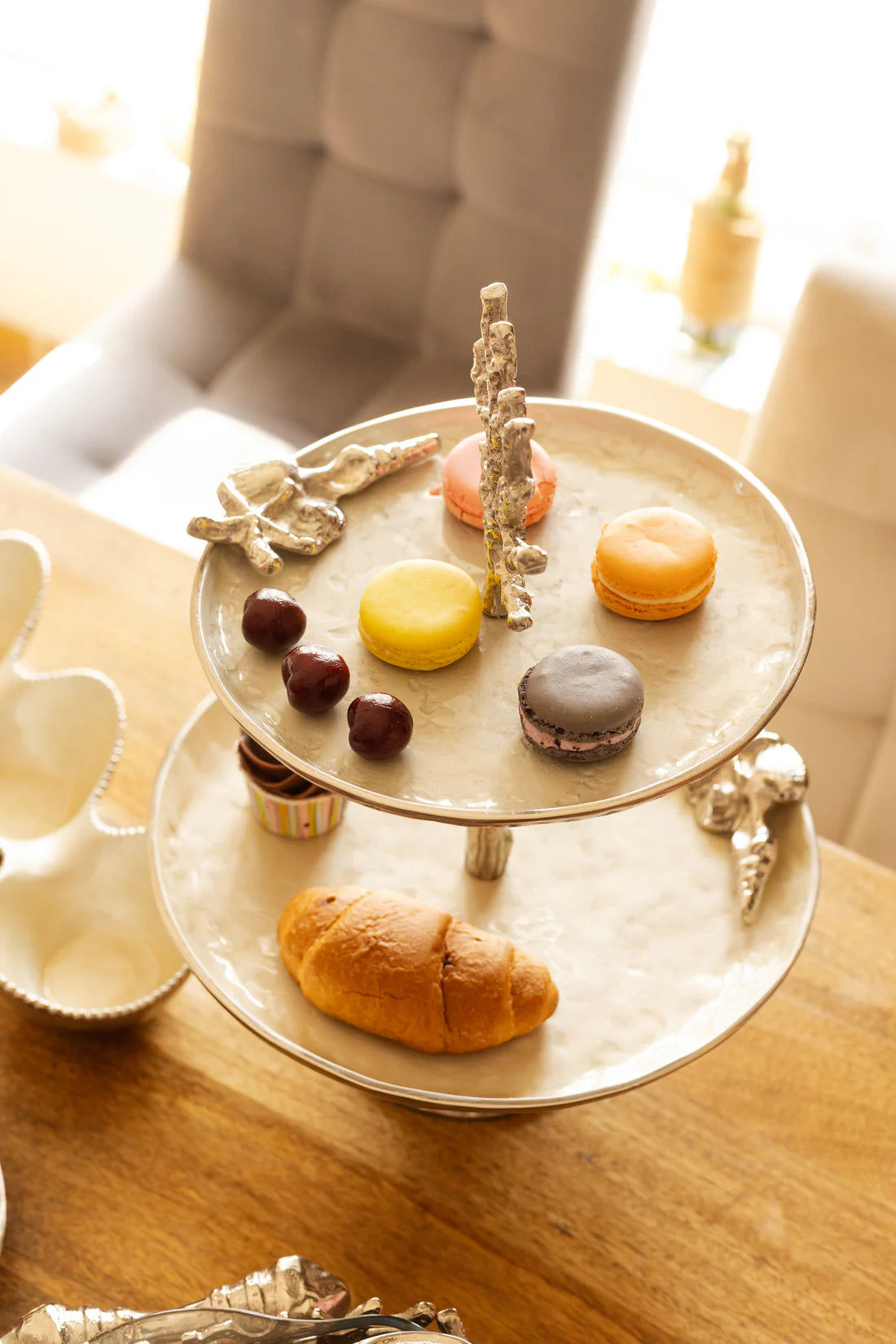 Aluminium 2 Tier cake stand / Charlie (UHD) Urban Nivasa