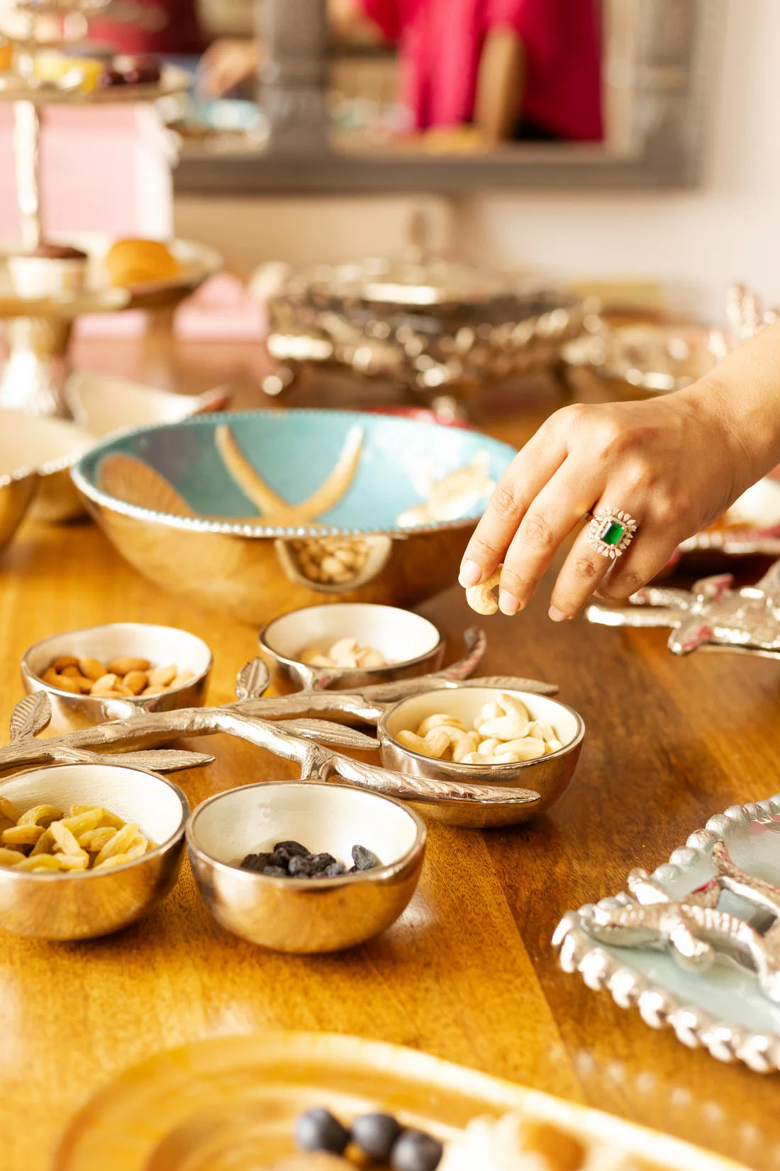 Aluminium 6 Dip Leafy Branch Server (UHD) Urban Nivasa