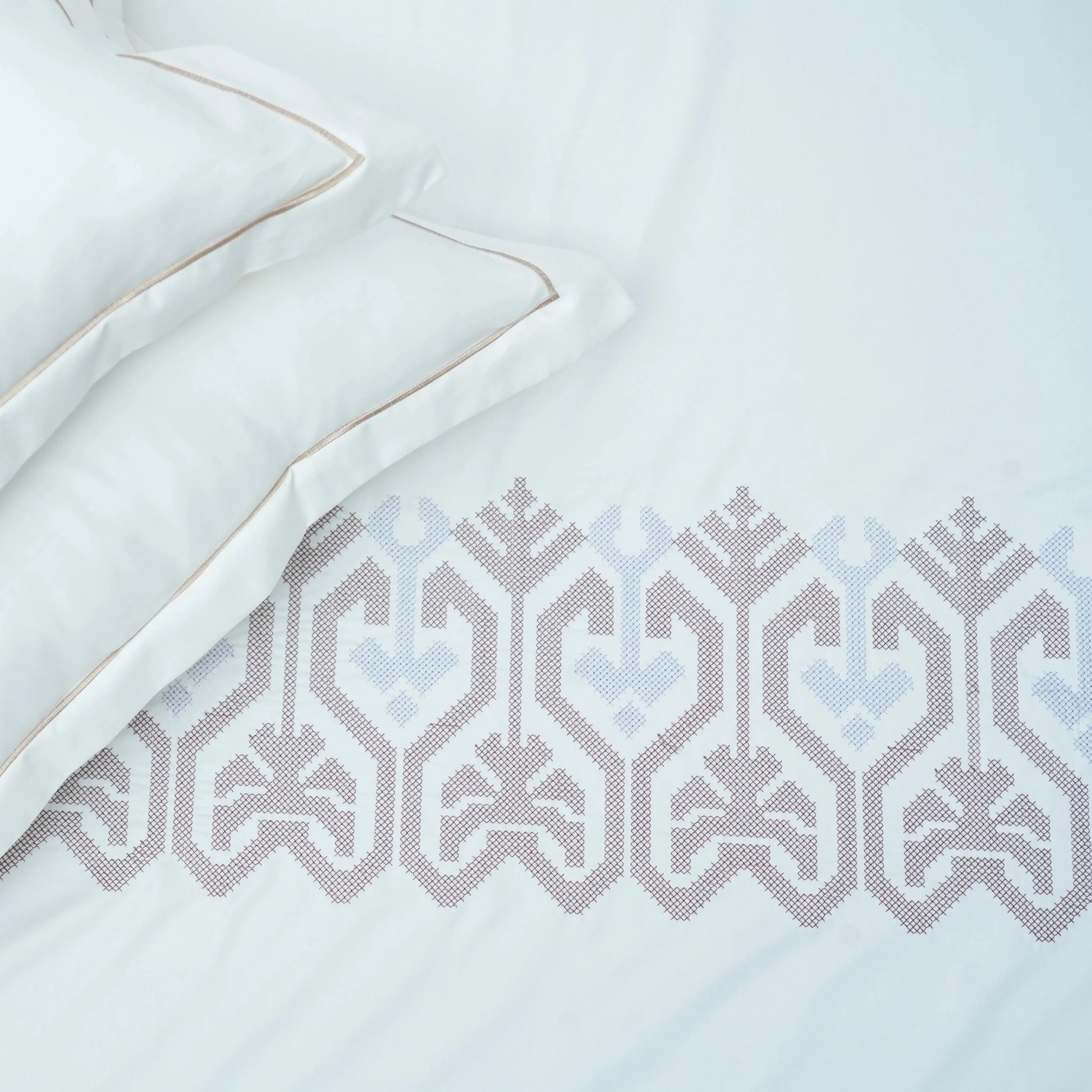 Art Cream Blossom (400 TC) - 100% Cotton King-Size Bedsheet + 2 Pillow Covers - Urban Nivasa