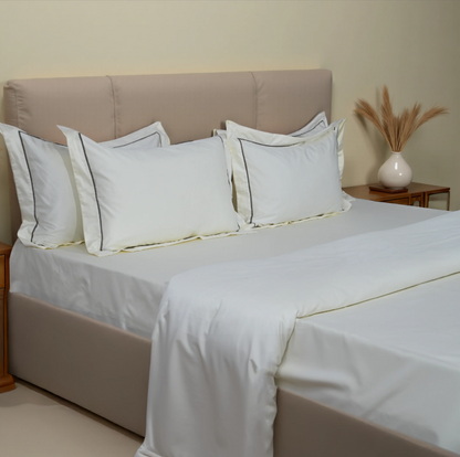BOMOND Elegant Piping Bedsheet (300TC) - 100% Cotton King-Size Bedsheet + 2 Pillow Covers