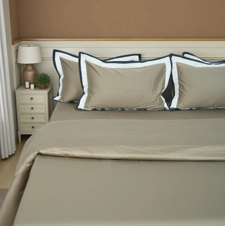 EATON Bedsheet (400TC) - 100% Cotton King-Size Bedsheet + 2 Pillow Covers