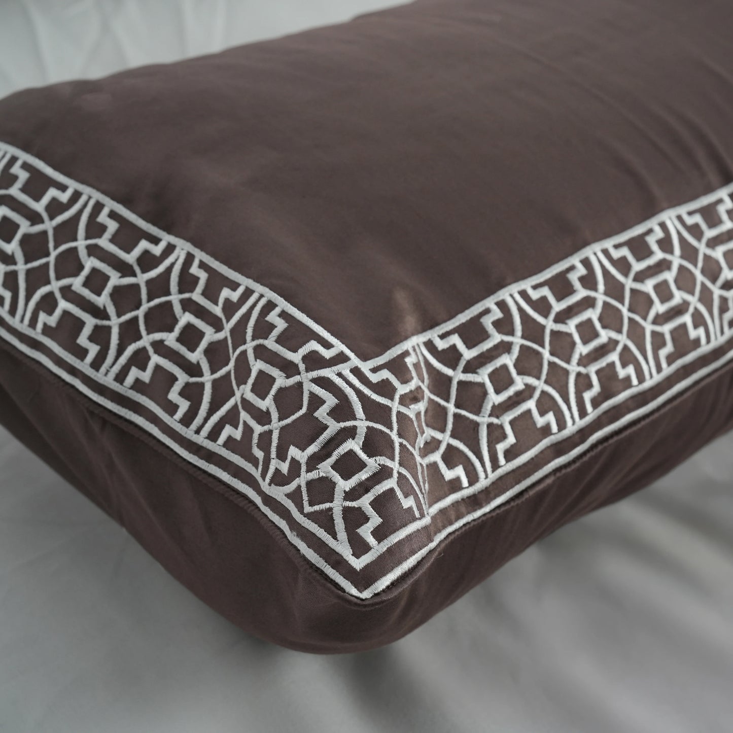 Junoon Cramel Touch (400 TC) - 100% Cotton King-Size Bedsheet + 4 Pillow Covers