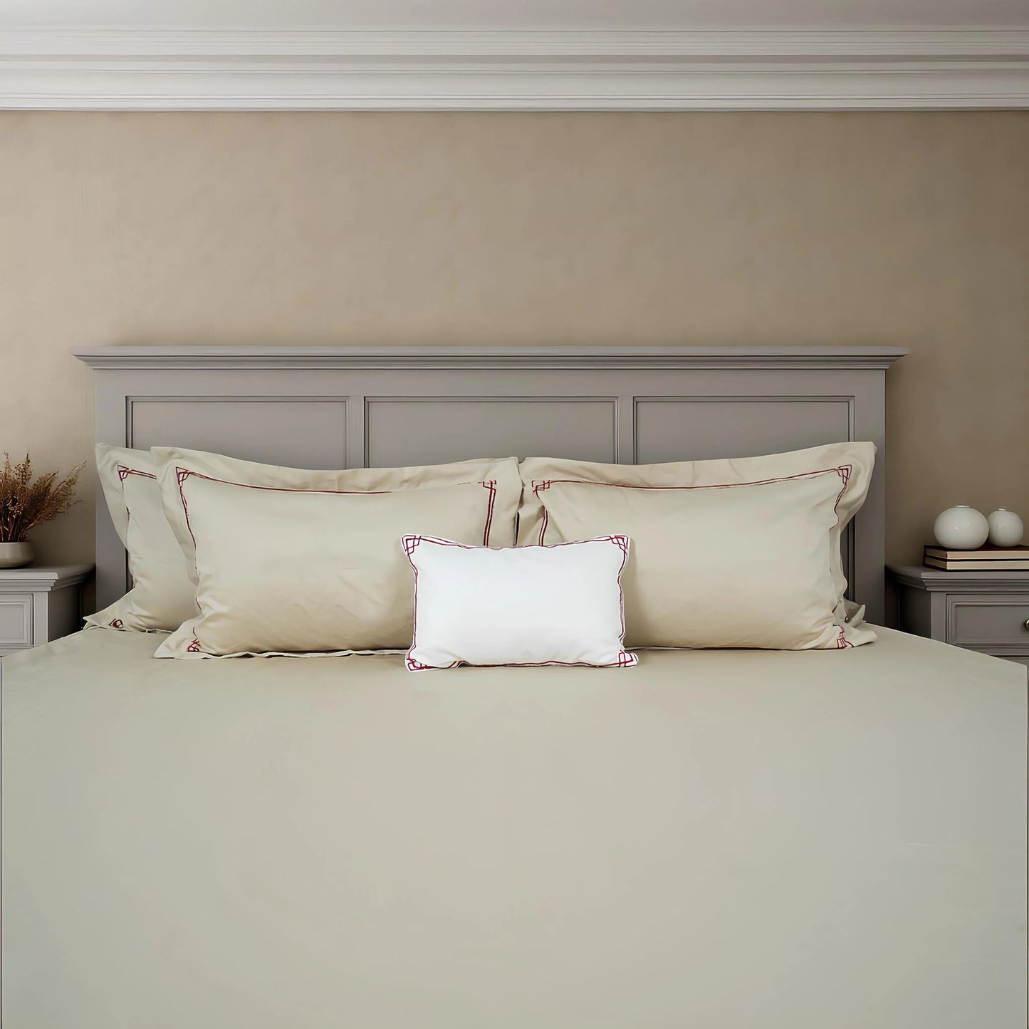 Junoon Hermione (400 TC) - 100% Cotton King-Size Bedsheet + 4 Pillow Covers