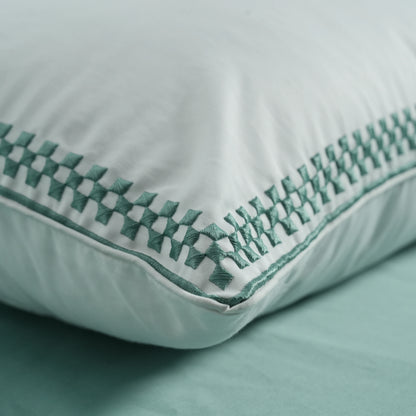 Junoon Ice Green (400 TC) - 100% Cotton King-Size Bedsheet + 4 Pillow Covers