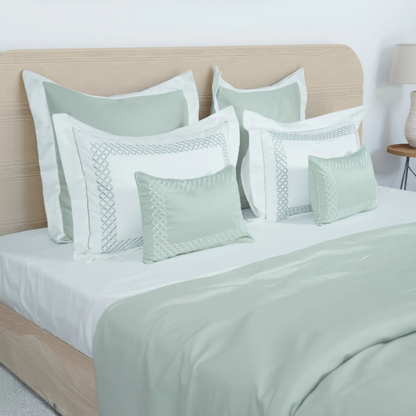 LUXE Comforter Set (600TC) - 100% Cotton King-Size Bedsheet + 2 Pillow Covers + 2 Cushion Cover + 1 Comforter