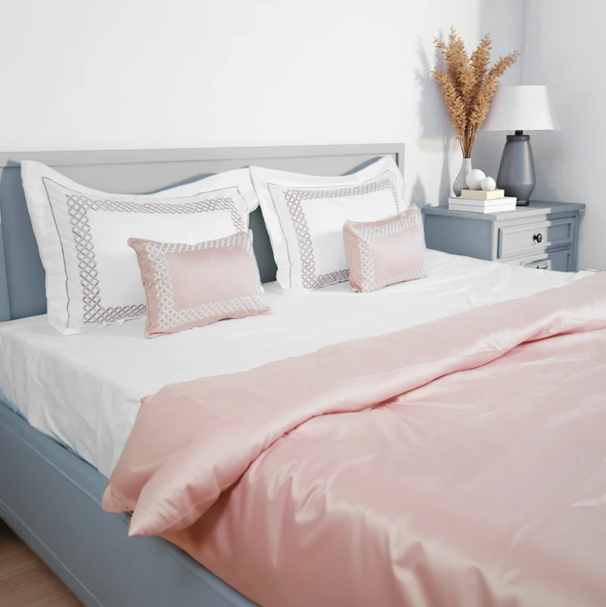LUXE Comforter Set (600TC) - 100% Cotton King-Size Bedsheet + 2 Pillow Covers + 2 Cushion Cover + 1 Comforter