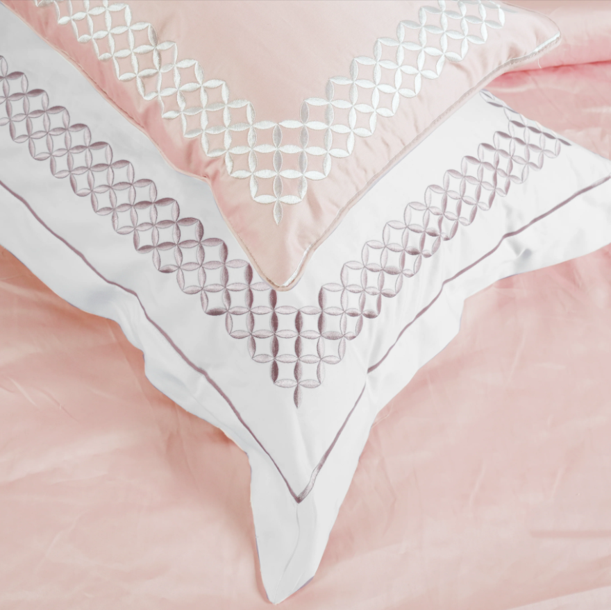 LUXE Comforter Set (600TC) - 100% Cotton King-Size Bedsheet + 2 Pillow Covers + 2 Cushion Cover + 1 Comforter