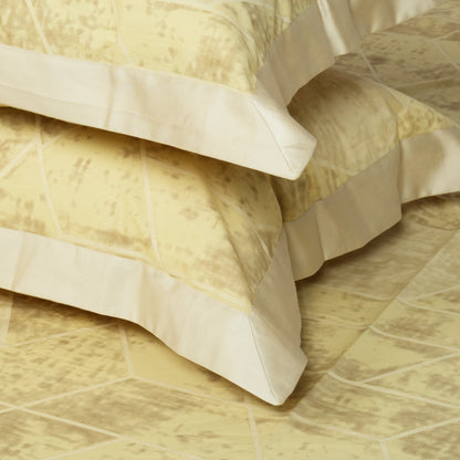 Laska Amber (150 TC) - 100% Cotton King-Size Bedsheet + 2 Pillow Covers