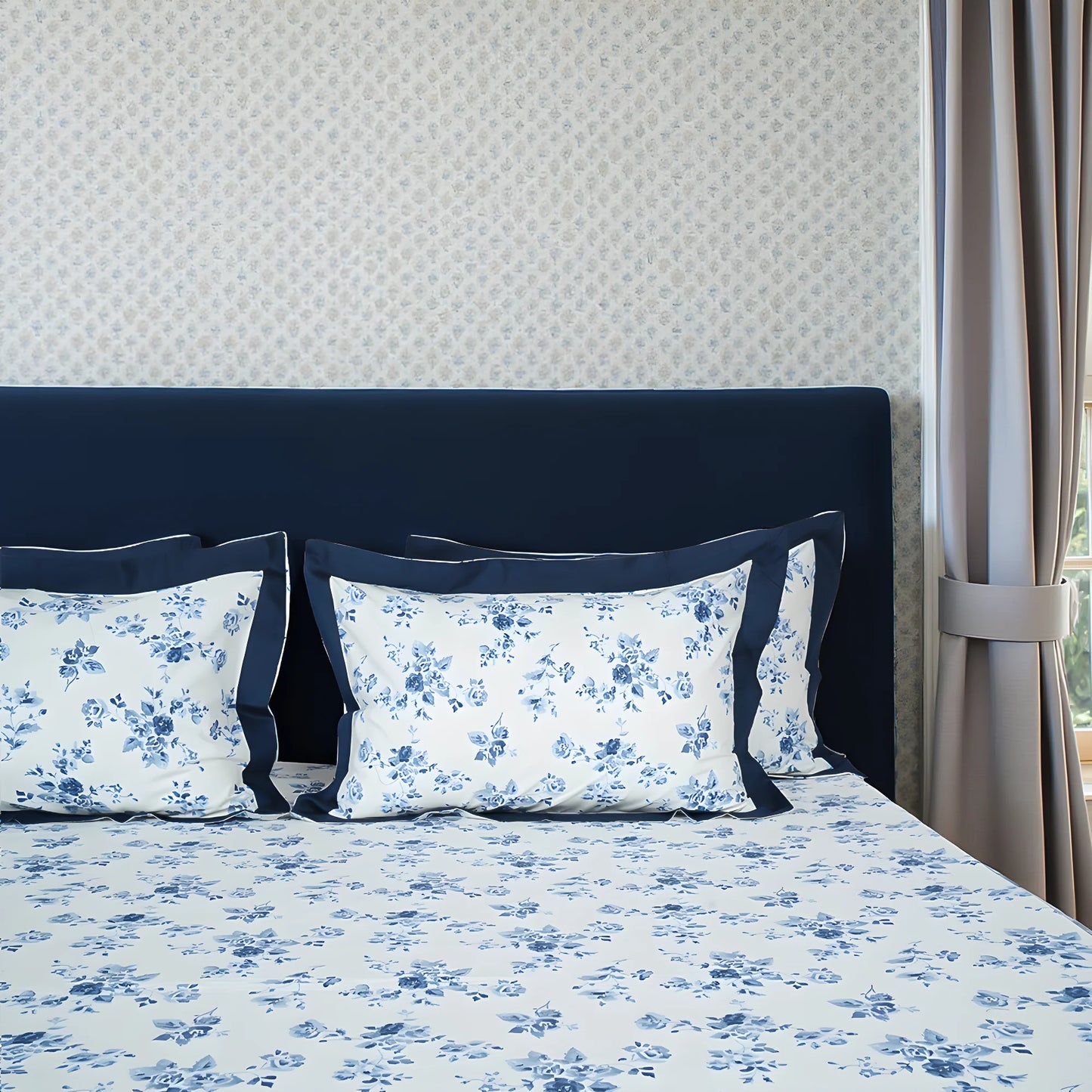 Laska Blue Amber (150 TC) - 100% Cotton King-Size Bedsheet + 2 Pillow Covers