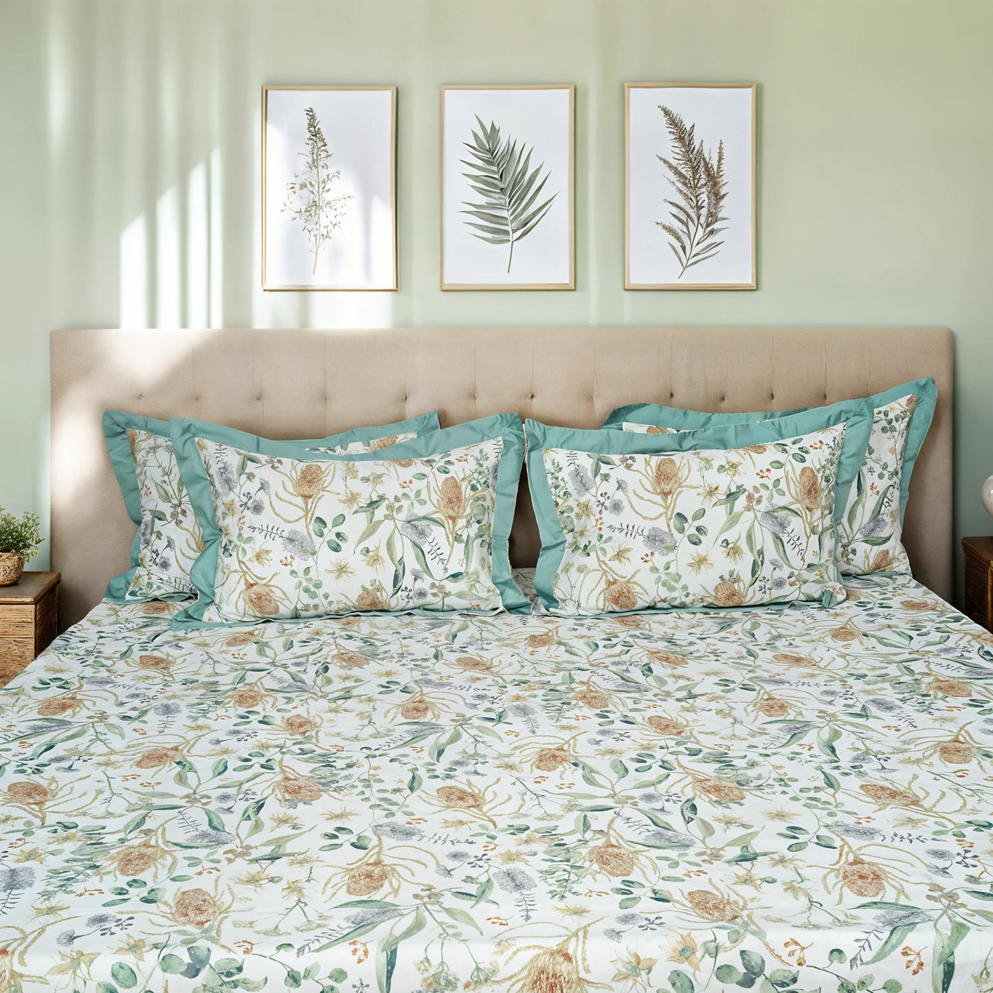 Laska Green Corn (150 TC) - 100% Cotton King-Size Bedsheet + 2 Pillow Covers