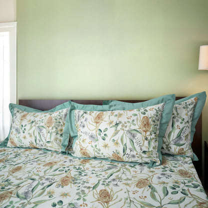 Laska Green Corn (150 TC) - 100% Cotton King-Size Bedsheet + 2 Pillow Covers