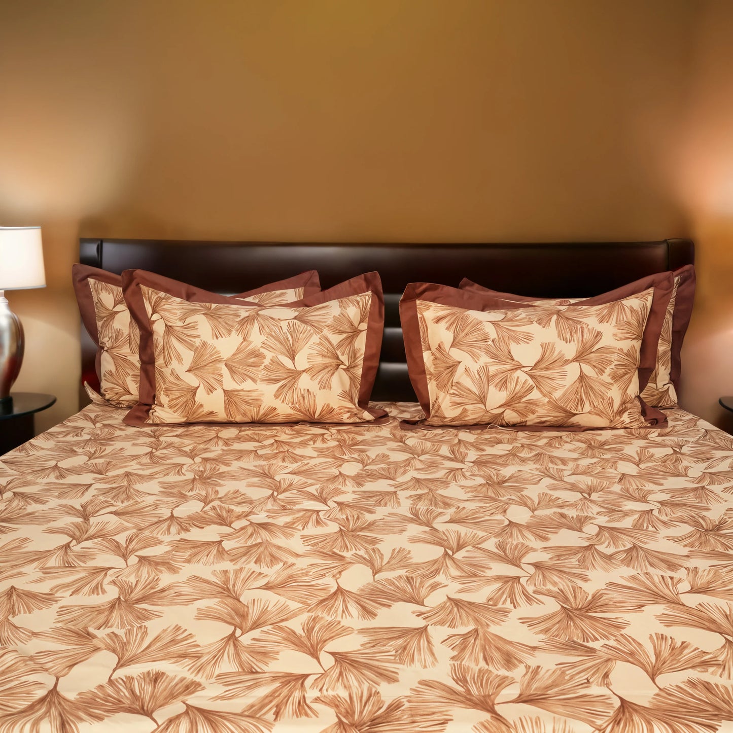 Laska Skewing (150 TC) - 100% Cotton King-Size Bedsheet + 2 Pillow Covers