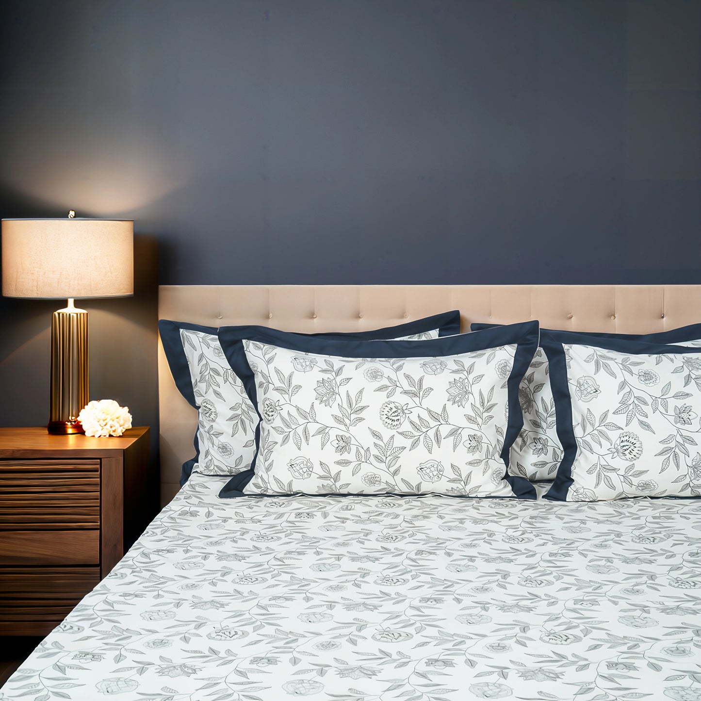 Laska Zeno (150 TC) - 100% Cotton King-Size Bedsheet + 2 Pillow Covers