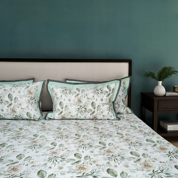 Lavish Nature Lash 100% Cotton King-Size Bedsheet + 2 Pillow Covers