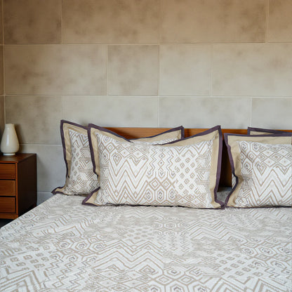 Lavish Sand Wave 100% Cotton King-Size Bedsheet + 2 Pillow Covers