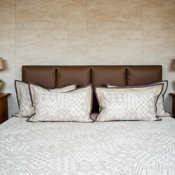 Lavish Sand Wave 100% Cotton King-Size Bedsheet + 2 Pillow Covers