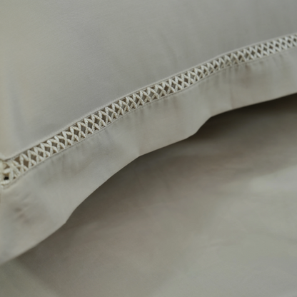 Luxor Soft Haven (300 TC) - 100% Cotton King-Size Bedsheet + 2 Pillow Covers