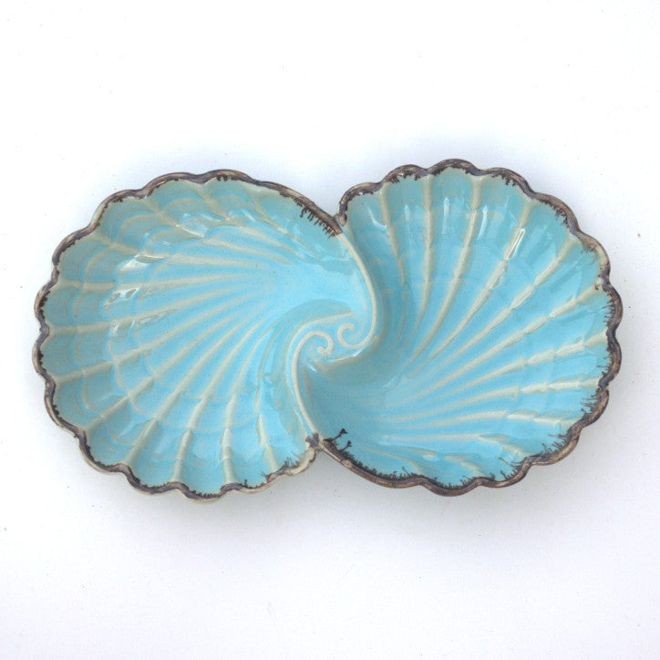 Premium Ceramic Shell-Shaped Serving Platter – Glossy Finish | 30 × 17 × 4 cm (DZ)