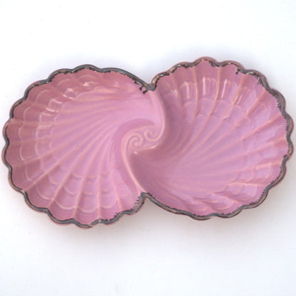 Premium Ceramic Shell-Shaped Serving Platter – Glossy Finish | 30 × 17 × 4 cm (DZ)