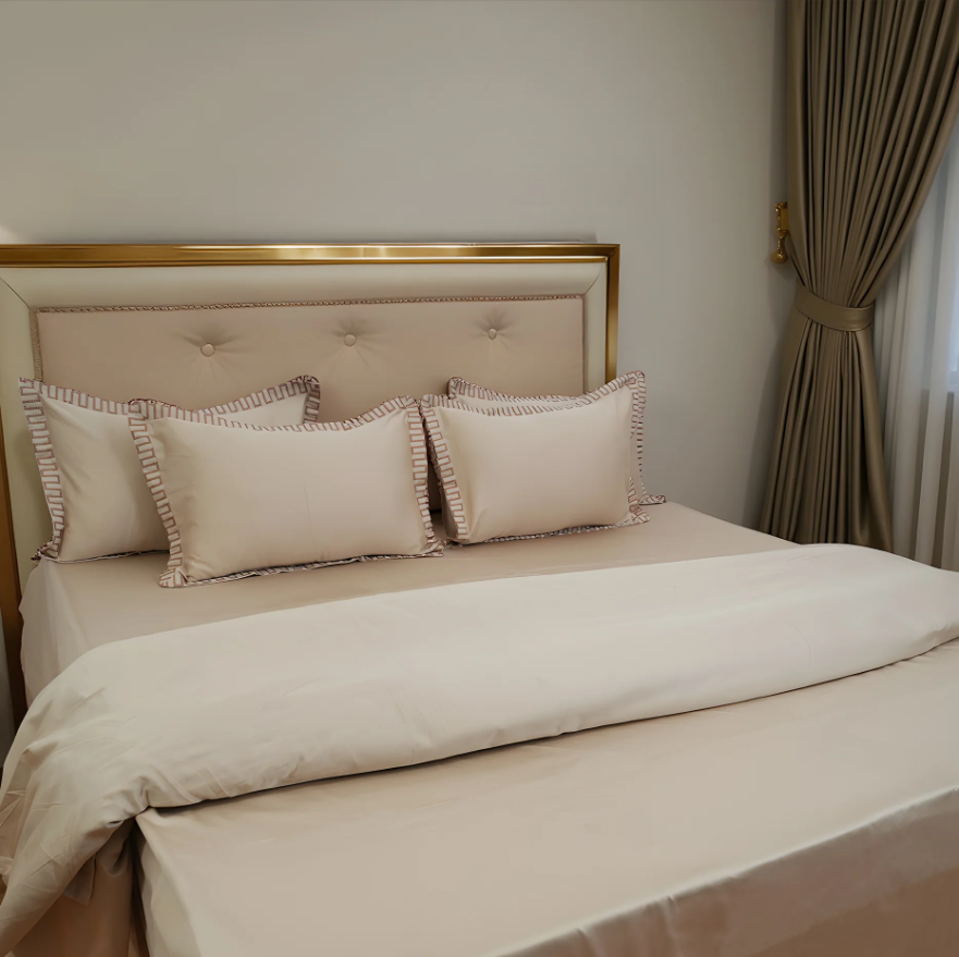 Pristine Cream Tumble (300 TC) - 100% Cotton King-Size Bedsheet + 2 Pillow Covers