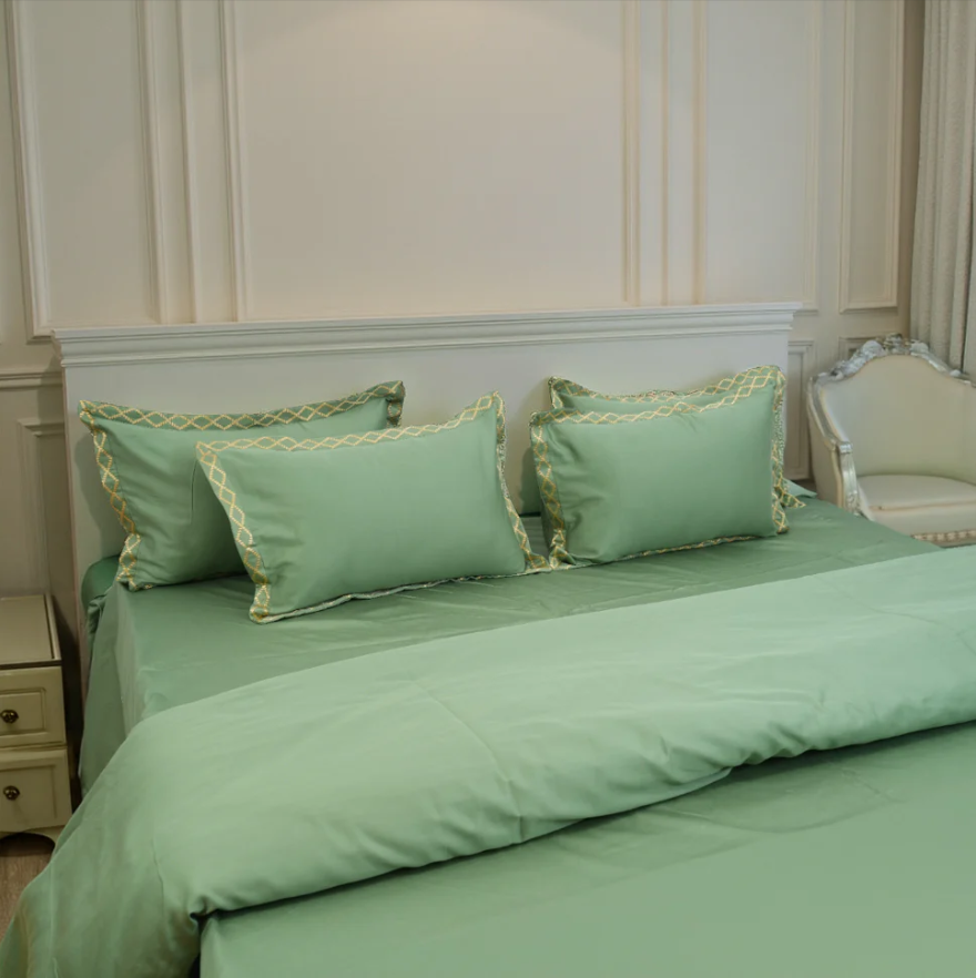 Pristine Green Gold (300 TC) - 100% Cotton King-Size Bedsheet + 2 Pillow Covers