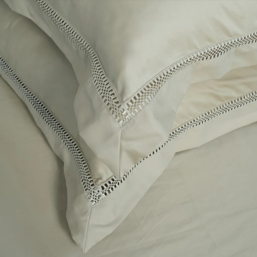 WAVS Bedsheet (300TC SATIN) - 100% Cotton King-Size Bedsheet + 2 Pillow Covers